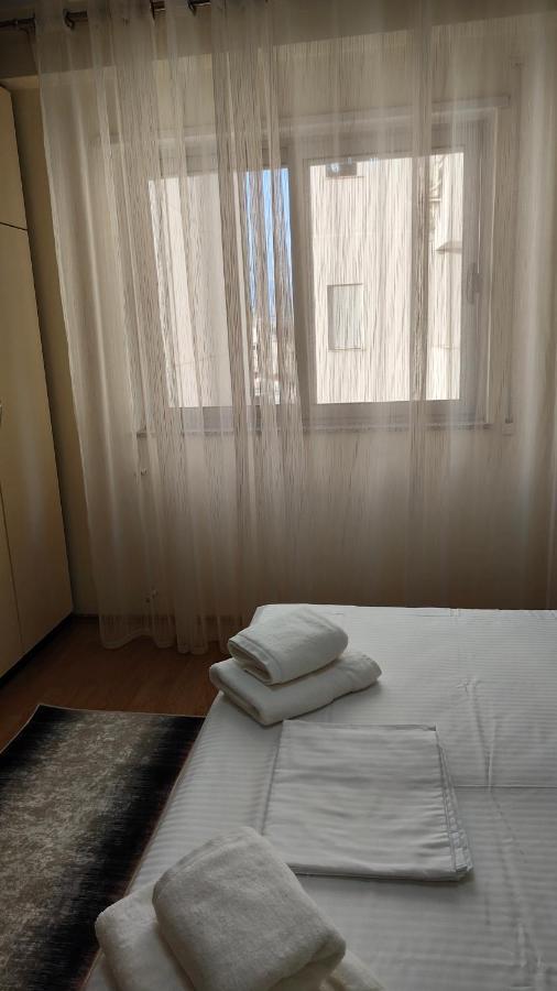 Appartamento Aria Con Vista Sul Teatro Migjeni Szkodra Zewnętrze zdjęcie